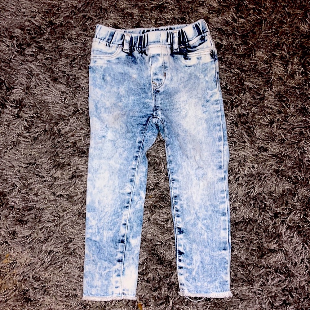 3T GAP distressed Skinny Jeans